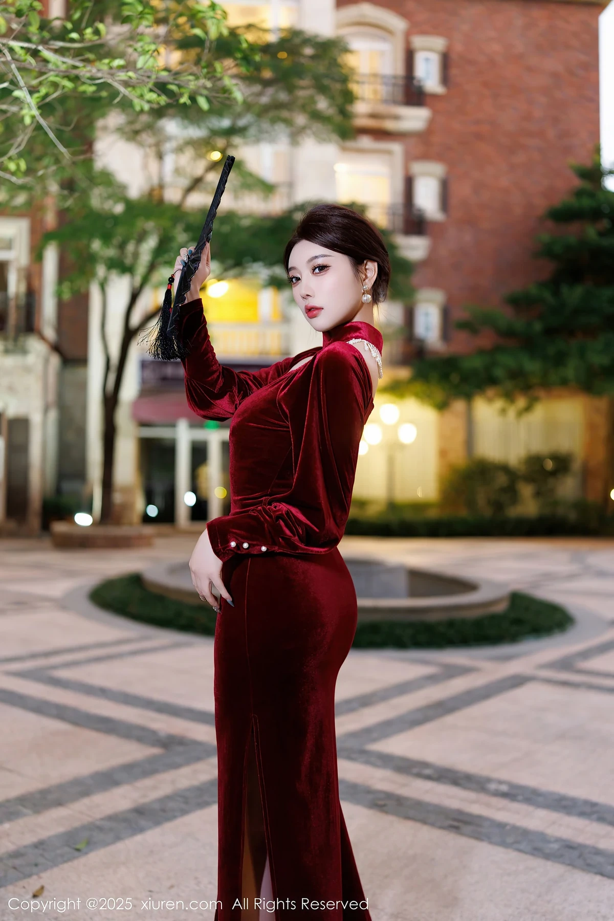 杨晨晨_0012.webp